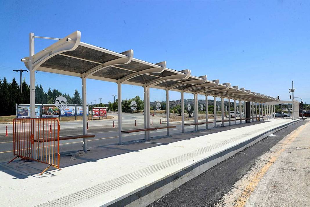 Sakarya'da metrobüs rüzgarı: Konfor ve teknoloji bir arada! Büyükşehir belediyesinin öz kaynaklarıyla hayata geçiriliyor 8